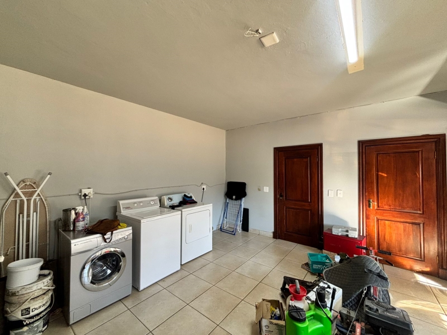 4 Bedroom Property for Sale in Kaalplaats West Gauteng