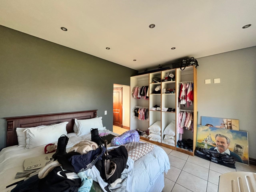 4 Bedroom Property for Sale in Kaalplaats West Gauteng