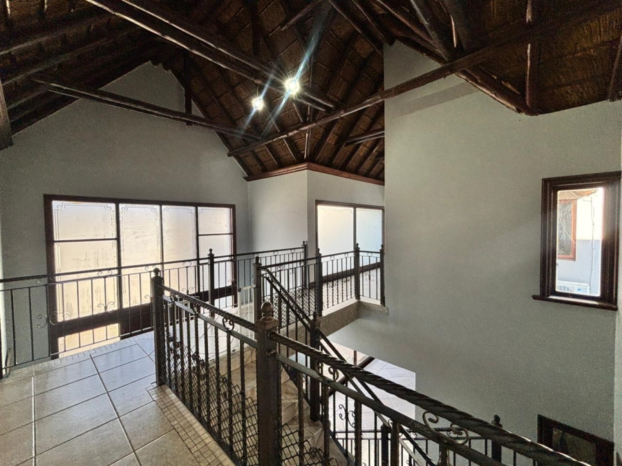 4 Bedroom Property for Sale in Kaalplaats West Gauteng