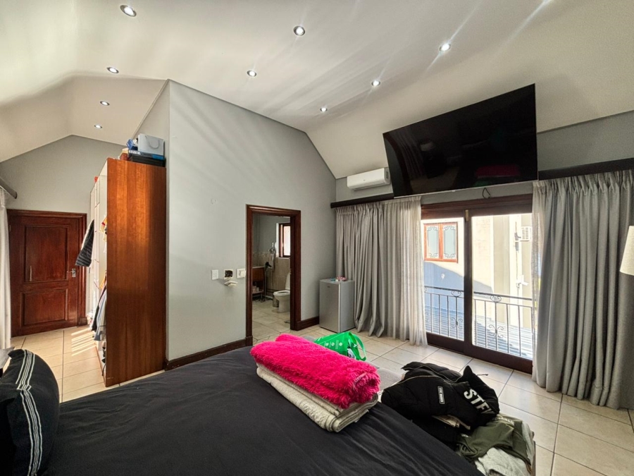 4 Bedroom Property for Sale in Kaalplaats West Gauteng