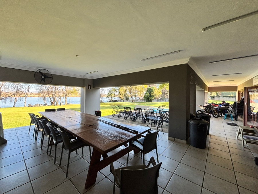 4 Bedroom Property for Sale in Kaalplaats West Gauteng