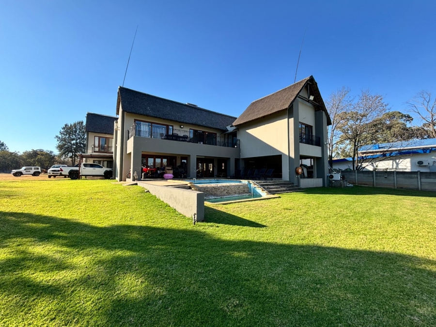 4 Bedroom Property for Sale in Kaalplaats West Gauteng