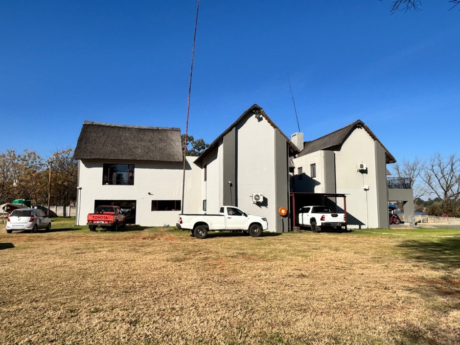 4 Bedroom Property for Sale in Kaalplaats West Gauteng