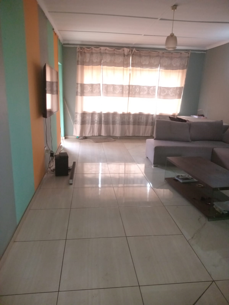 2 Bedroom Property for Sale in Vanderbijlpark CW 3 Gauteng