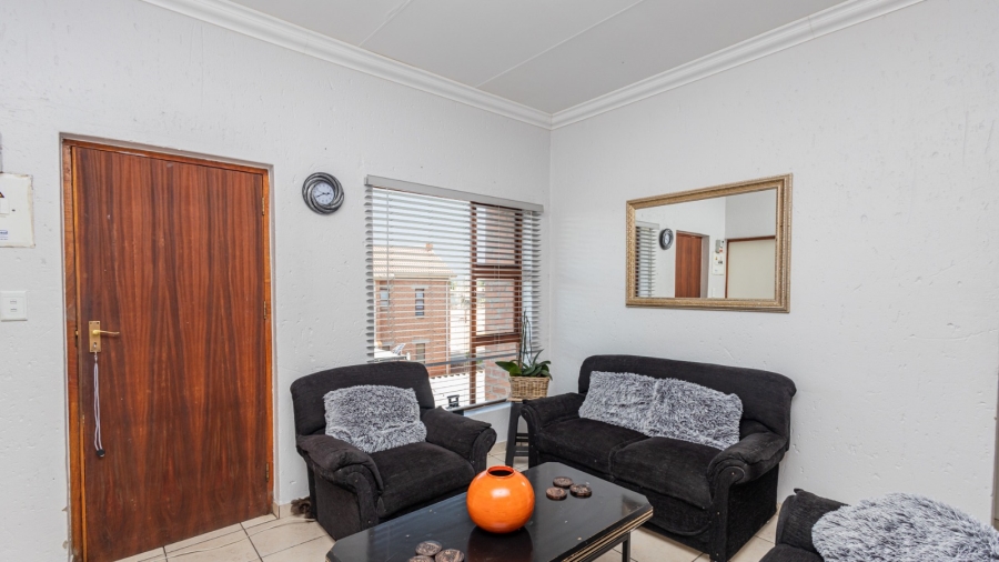 3 Bedroom Property for Sale in Amorosa Gauteng