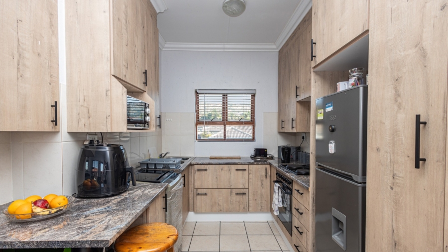3 Bedroom Property for Sale in Amorosa Gauteng