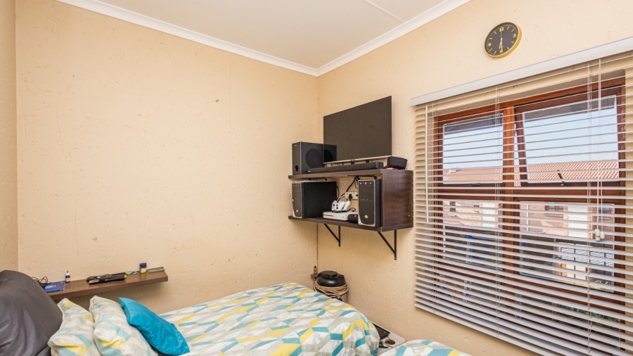 3 Bedroom Property for Sale in Amorosa Gauteng