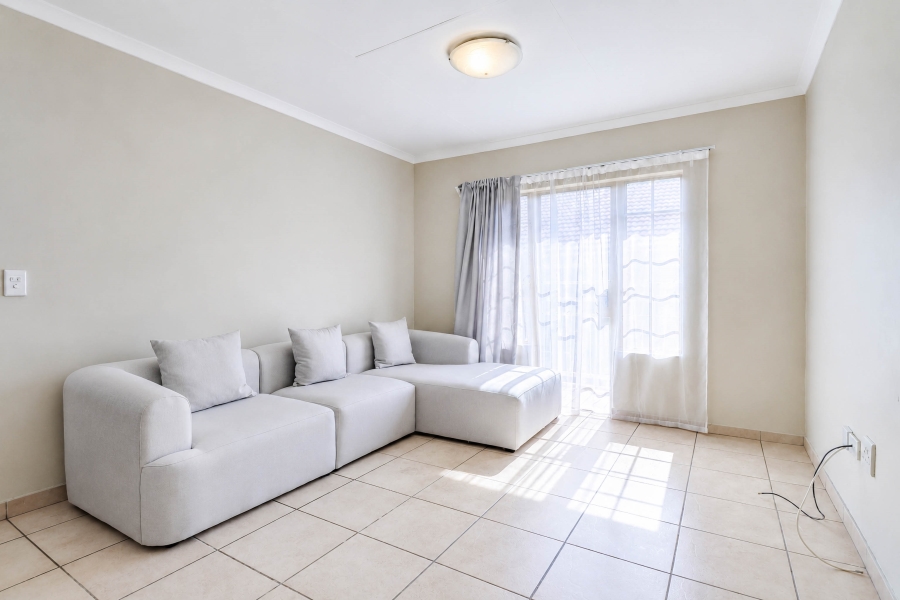 1 Bedroom Property for Sale in Kosmosdal Gauteng