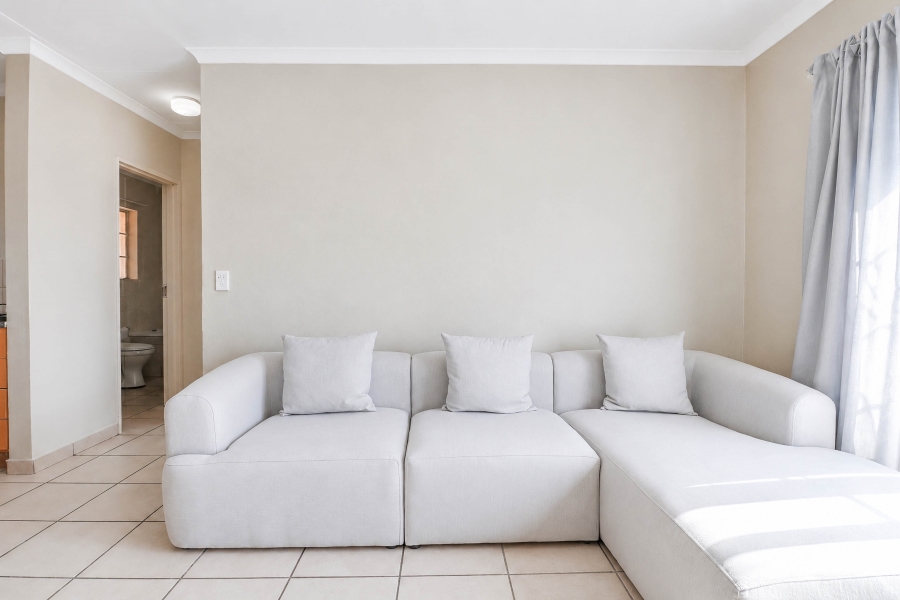 1 Bedroom Property for Sale in Kosmosdal Gauteng