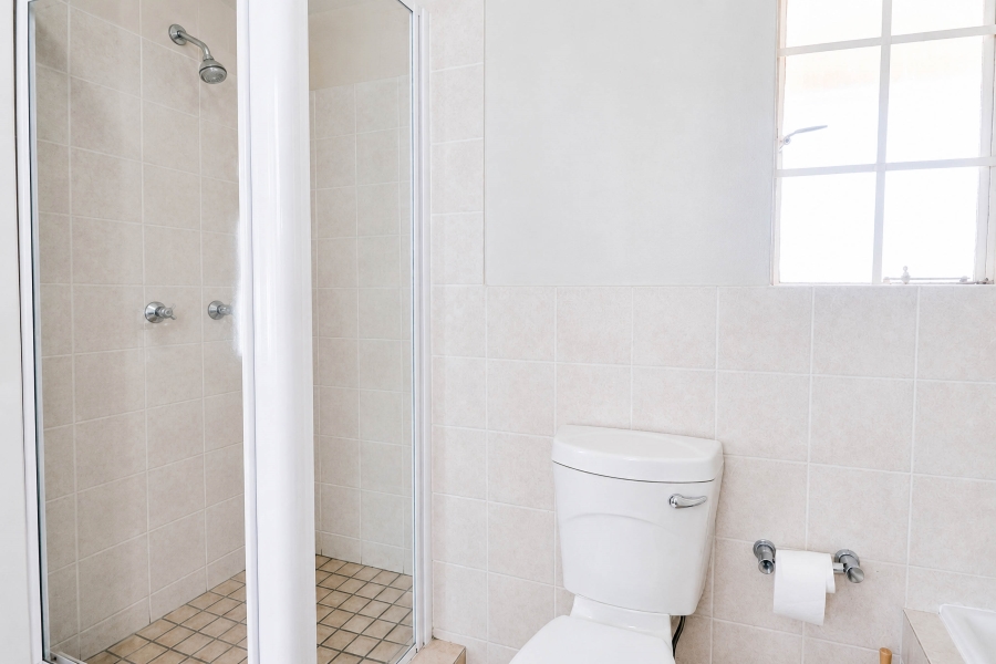 1 Bedroom Property for Sale in Kosmosdal Gauteng