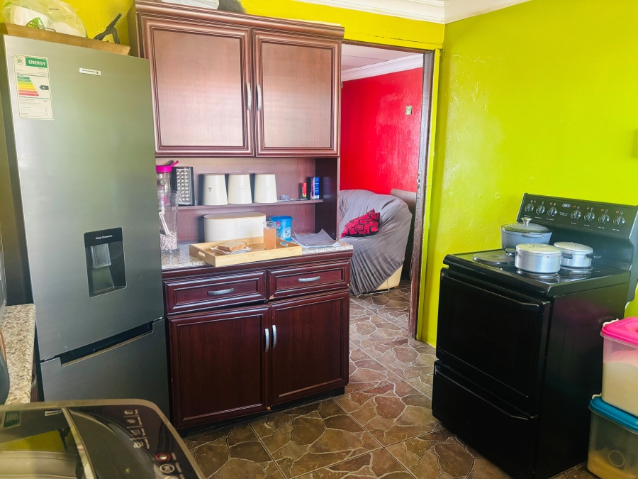 2 Bedroom Property for Sale in Tsakane Gauteng
