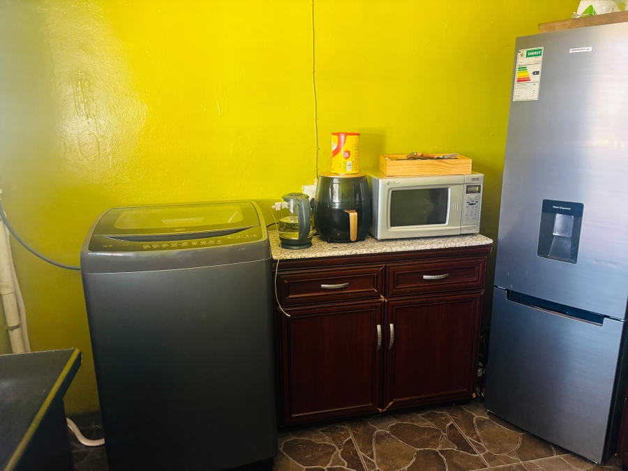 2 Bedroom Property for Sale in Tsakane Gauteng