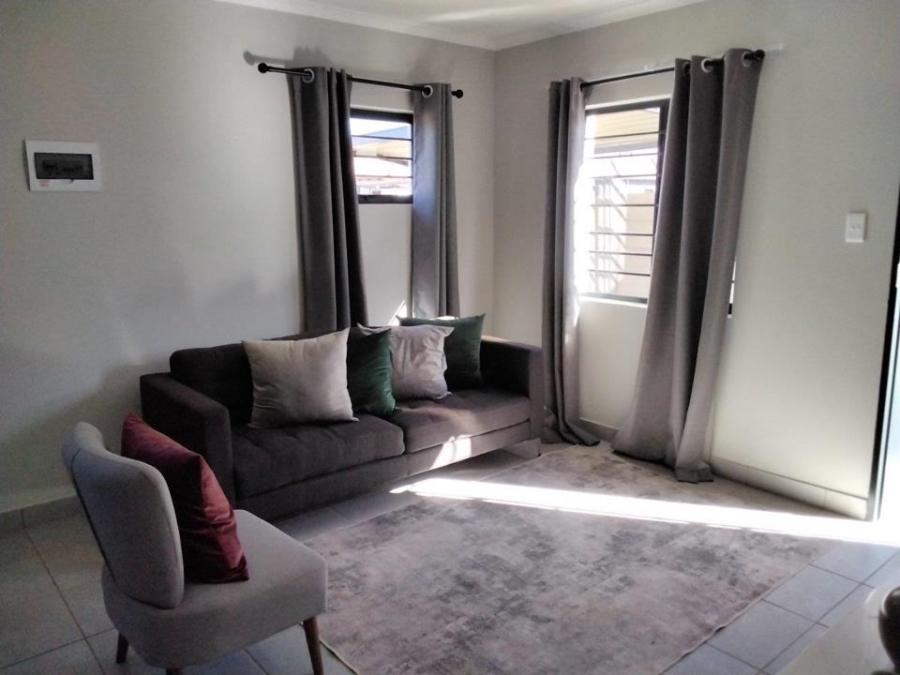 2 Bedroom Property for Sale in Klippoortje Gauteng
