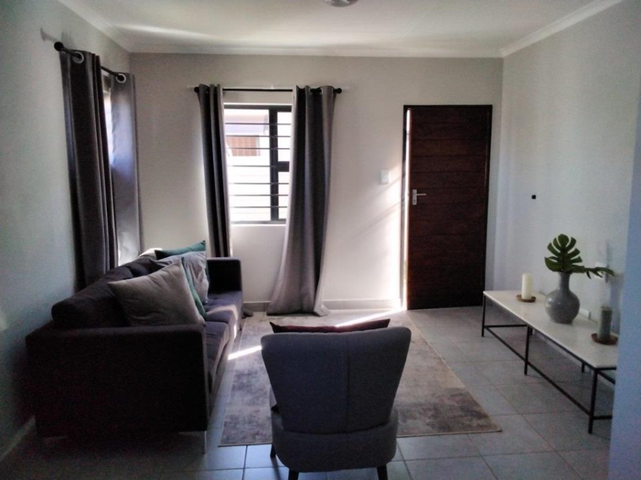 2 Bedroom Property for Sale in Klippoortje Gauteng