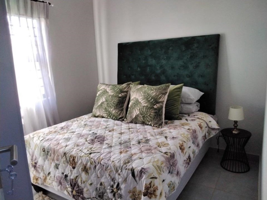2 Bedroom Property for Sale in Klippoortje Gauteng