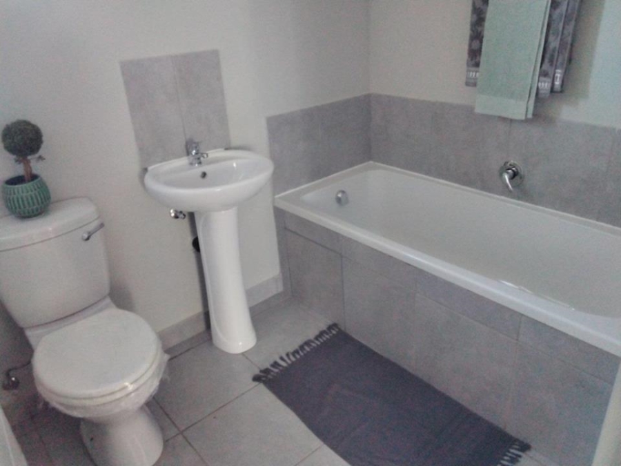 2 Bedroom Property for Sale in Klippoortje Gauteng