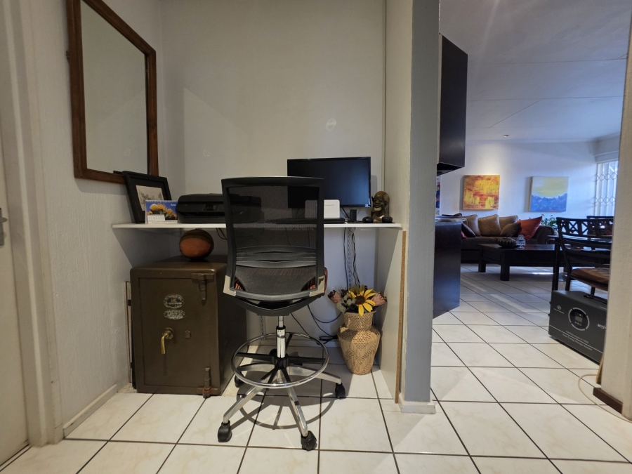 2 Bedroom Property for Sale in New Redruth Gauteng