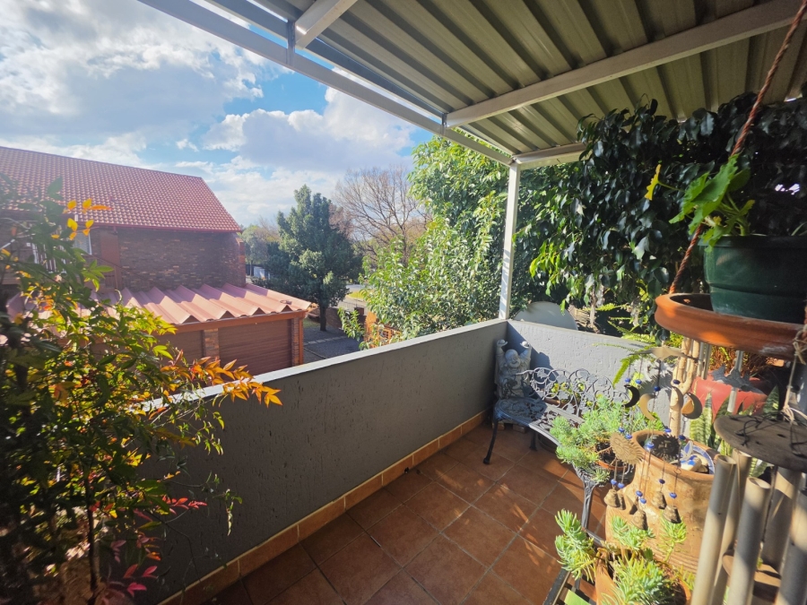 2 Bedroom Property for Sale in New Redruth Gauteng