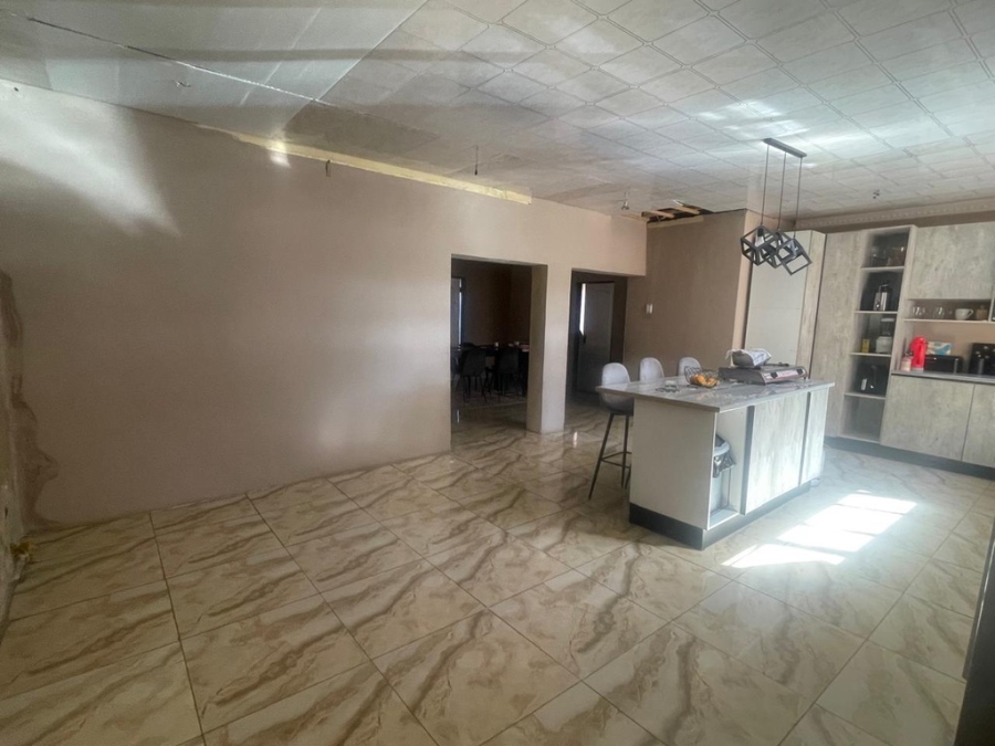 4 Bedroom Property for Sale in Riverpark Gauteng