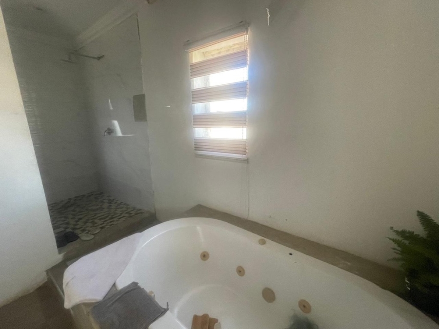 4 Bedroom Property for Sale in Riverpark Gauteng