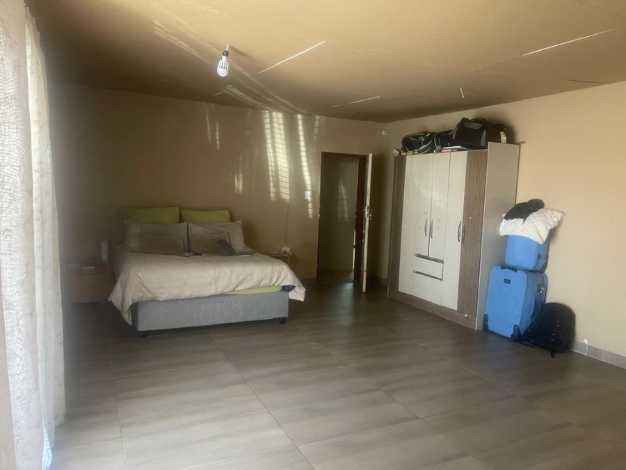 4 Bedroom Property for Sale in Riverpark Gauteng