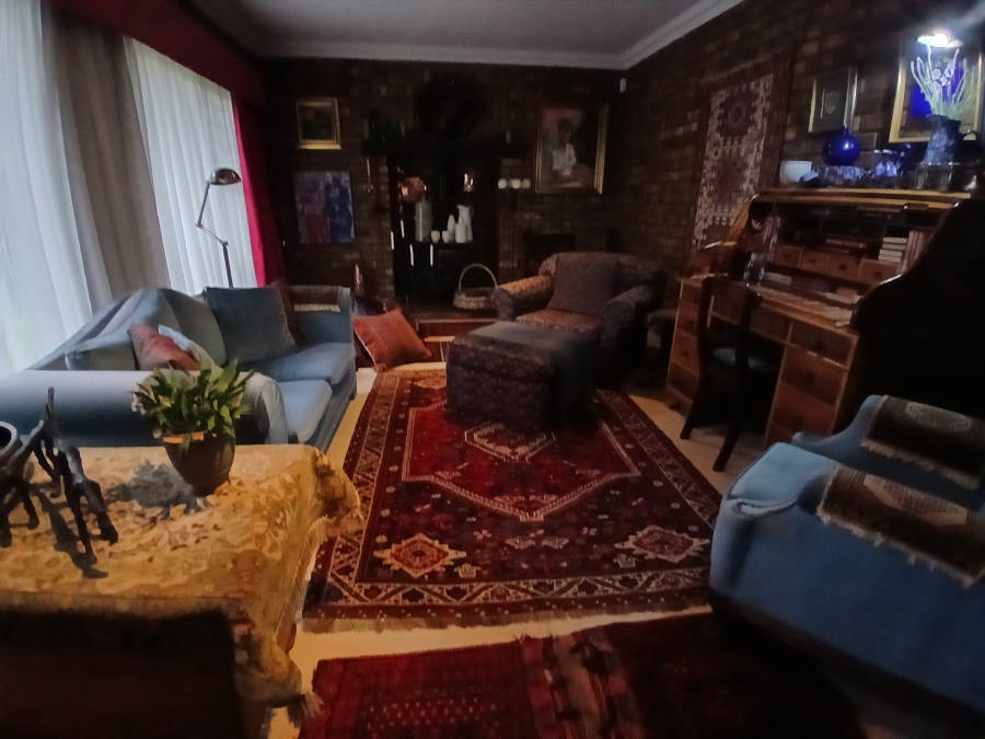 3 Bedroom Property for Sale in Dunnottar Gauteng