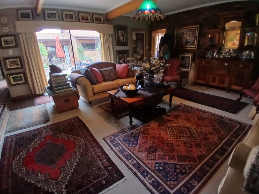 3 Bedroom Property for Sale in Dunnottar Gauteng