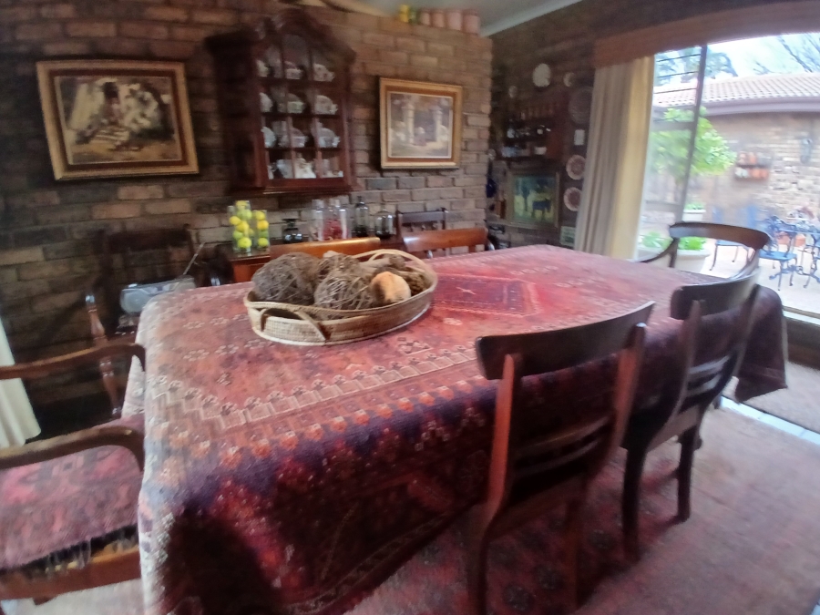 3 Bedroom Property for Sale in Dunnottar Gauteng