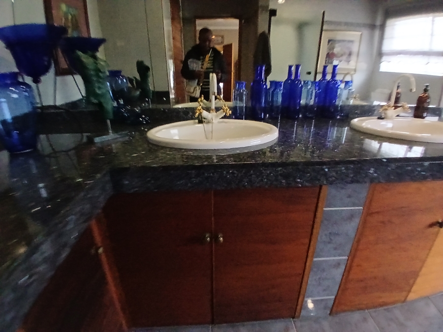 3 Bedroom Property for Sale in Dunnottar Gauteng