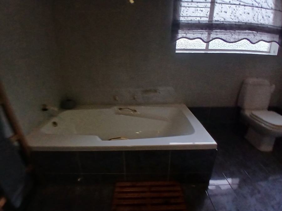 3 Bedroom Property for Sale in Dunnottar Gauteng
