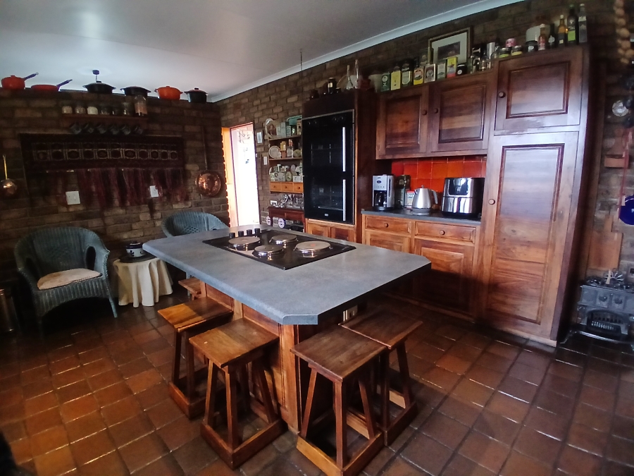 3 Bedroom Property for Sale in Dunnottar Gauteng