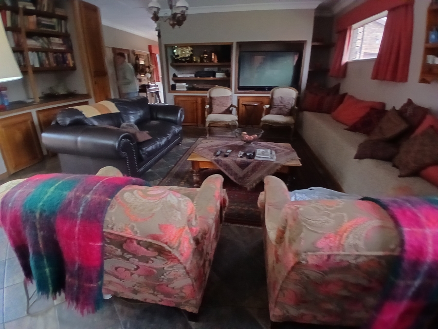 3 Bedroom Property for Sale in Dunnottar Gauteng