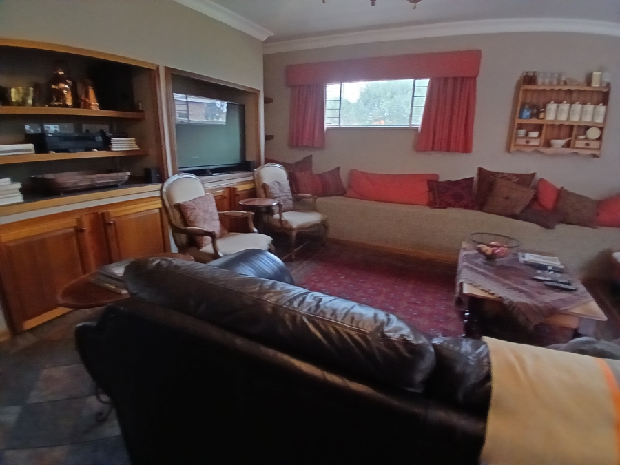 3 Bedroom Property for Sale in Dunnottar Gauteng