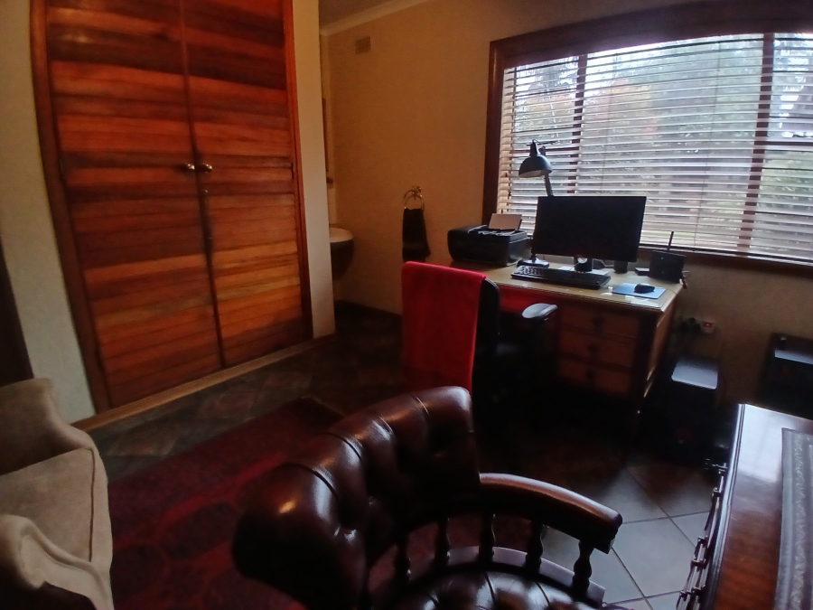 3 Bedroom Property for Sale in Dunnottar Gauteng