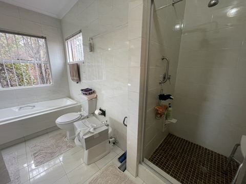 4 Bedroom Property for Sale in Bassonia Gauteng