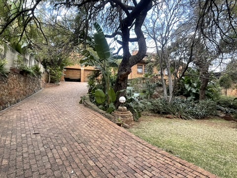 4 Bedroom Property for Sale in Bassonia Gauteng