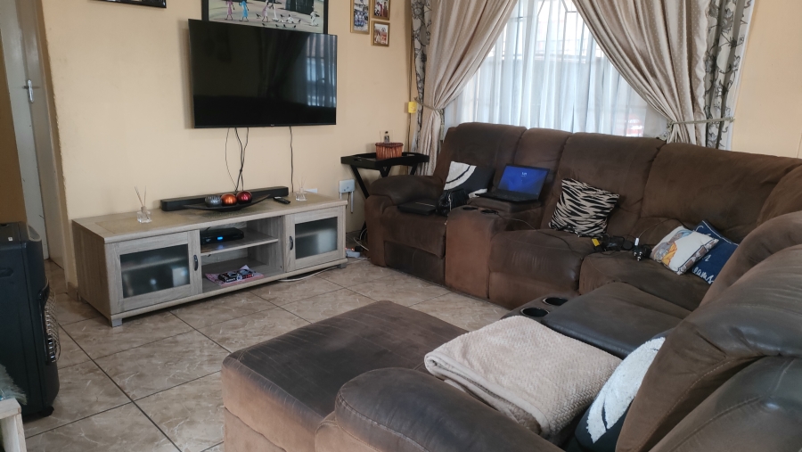 3 Bedroom Property for Sale in Philip Nel Park Gauteng