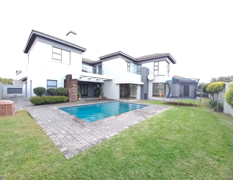 5 Bedroom Property for Sale in Helderwyk Gauteng