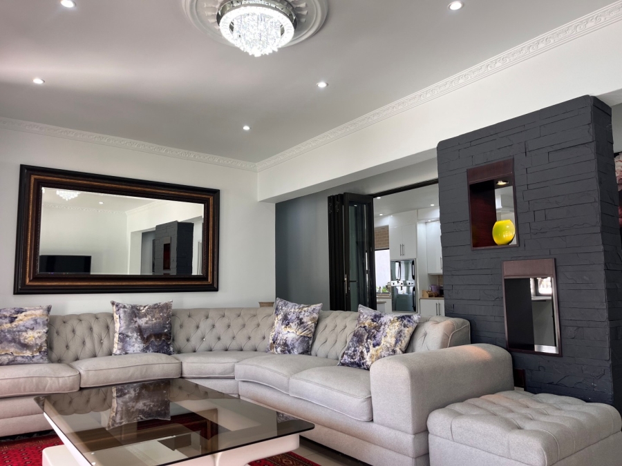 3 Bedroom Property for Sale in Highlands North Gauteng