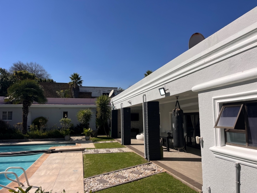 3 Bedroom Property for Sale in Highlands North Gauteng