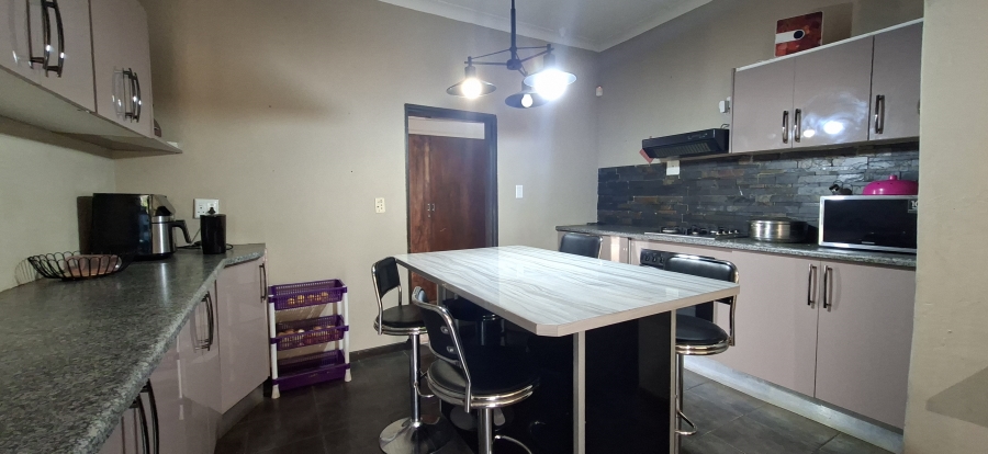 3 Bedroom Property for Sale in Kenmare Gauteng