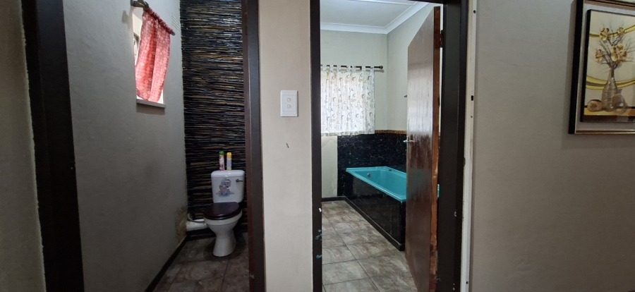 3 Bedroom Property for Sale in Kenmare Gauteng