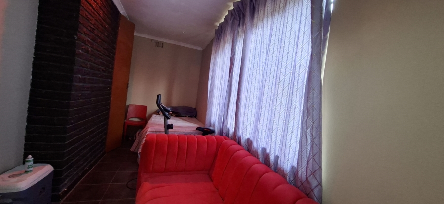 3 Bedroom Property for Sale in Kenmare Gauteng