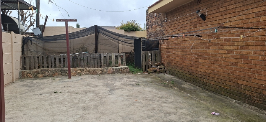 3 Bedroom Property for Sale in Kenmare Gauteng