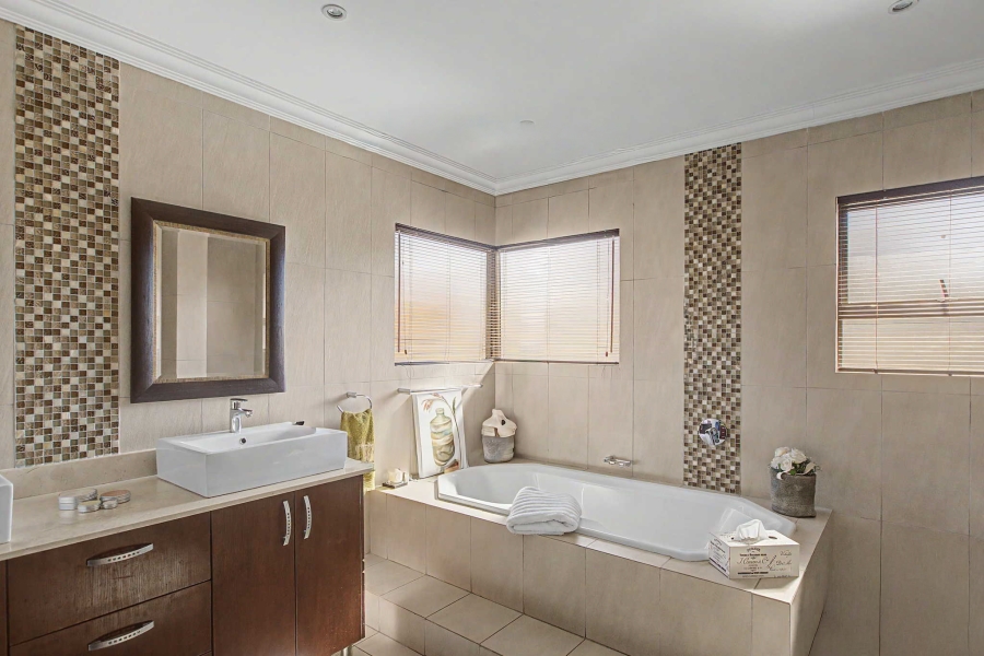 4 Bedroom Property for Sale in Vaalview Gauteng