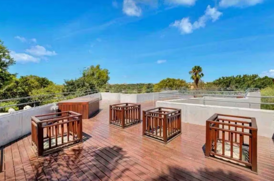 To Let 4 Bedroom Property for Rent in Sandton Central Gauteng