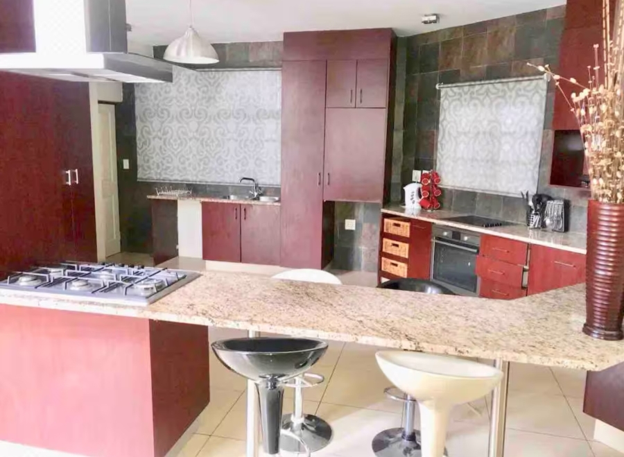To Let 4 Bedroom Property for Rent in Sandton Central Gauteng