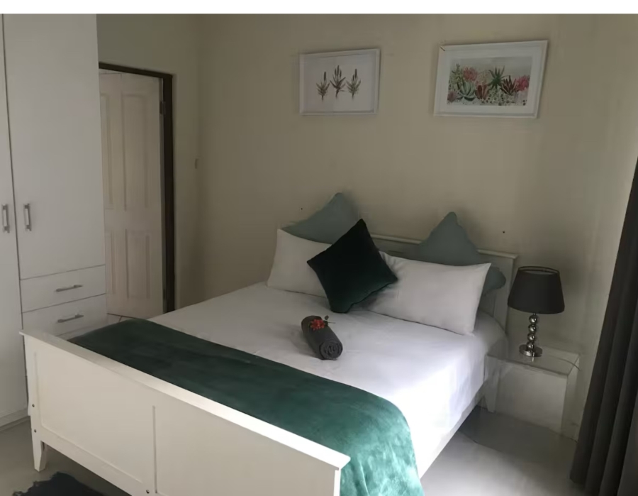 To Let 4 Bedroom Property for Rent in Sandton Central Gauteng
