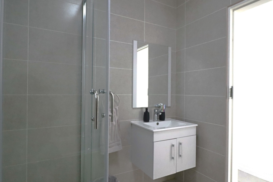 2 Bedroom Property for Sale in North Riding Gauteng