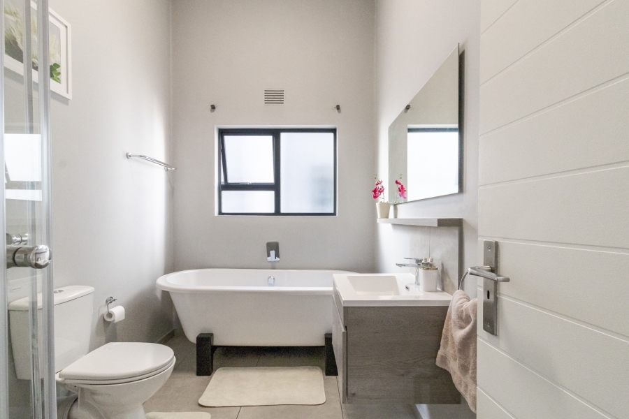 3 Bedroom Property for Sale in North Riding Gauteng